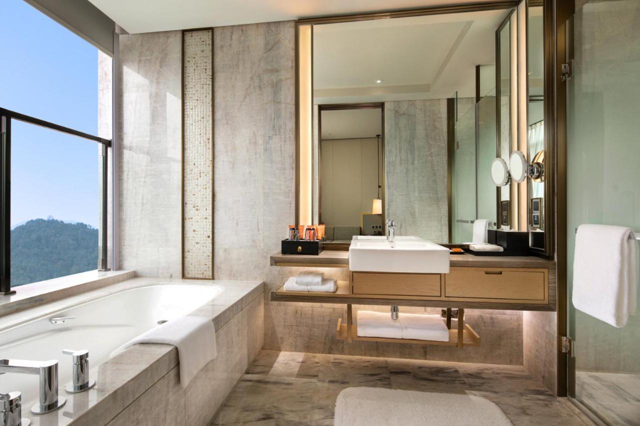 Crowne Plaza Xiangxi Hotel เฟิ่งหวง ภายนอก รูปภาพ
